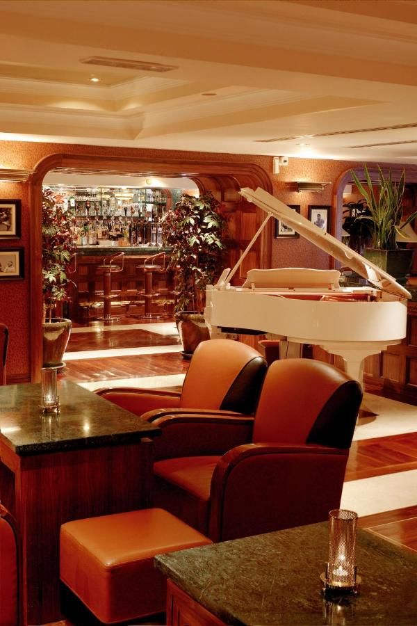 Отель Killarney Plaza Hotel & Spa Килларни-37
