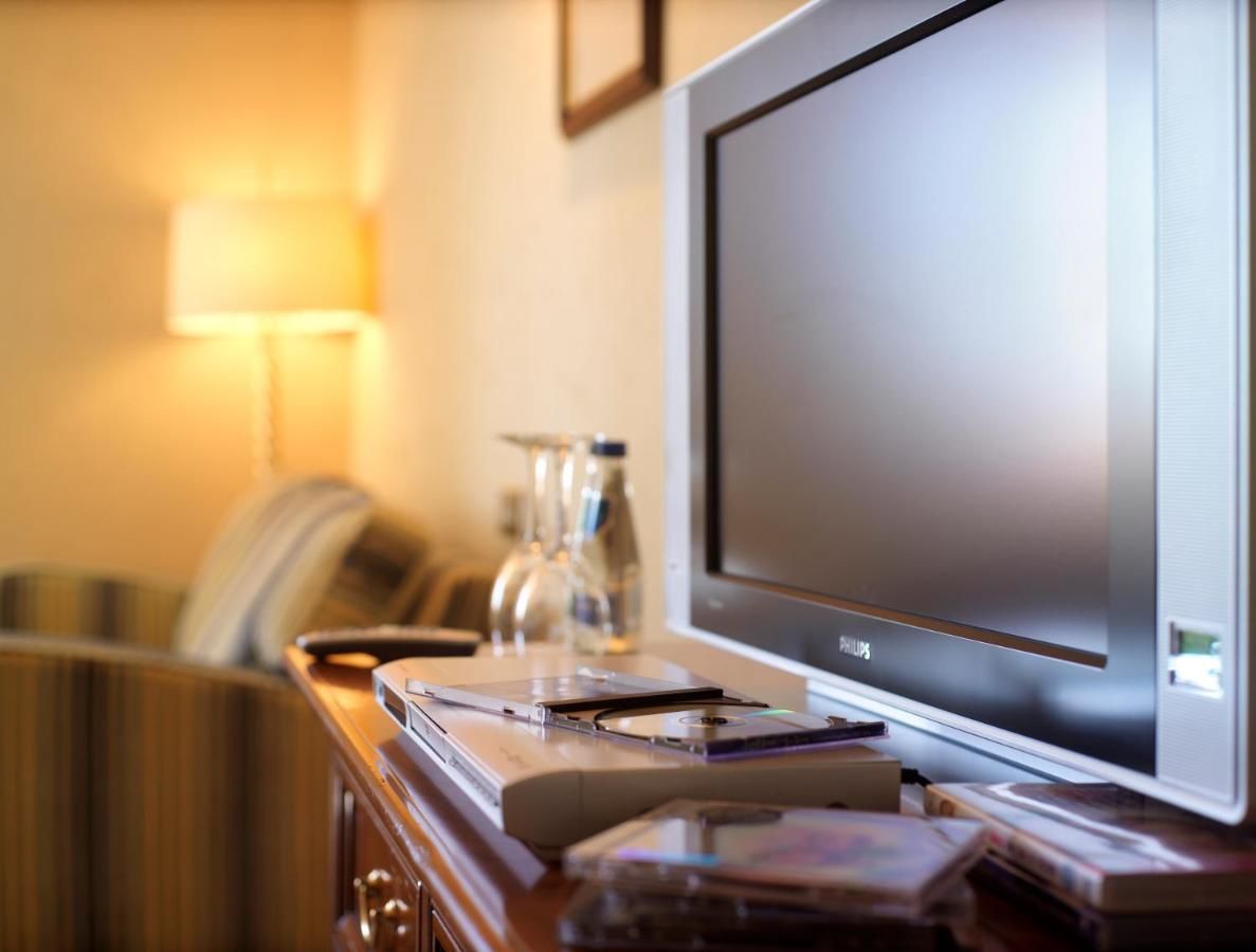 Отель Killarney Plaza Hotel & Spa Килларни-12