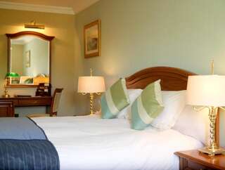 Отель Killarney Plaza Hotel & Spa Килларни Представительский номер с кроватью размера «king-size»-5
