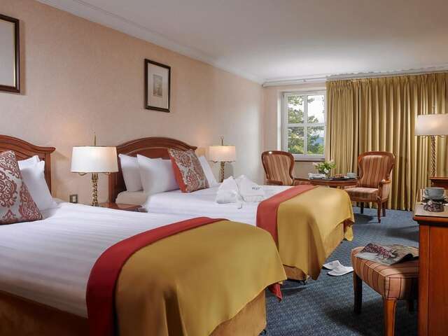 Отель Killarney Plaza Hotel & Spa Килларни-7